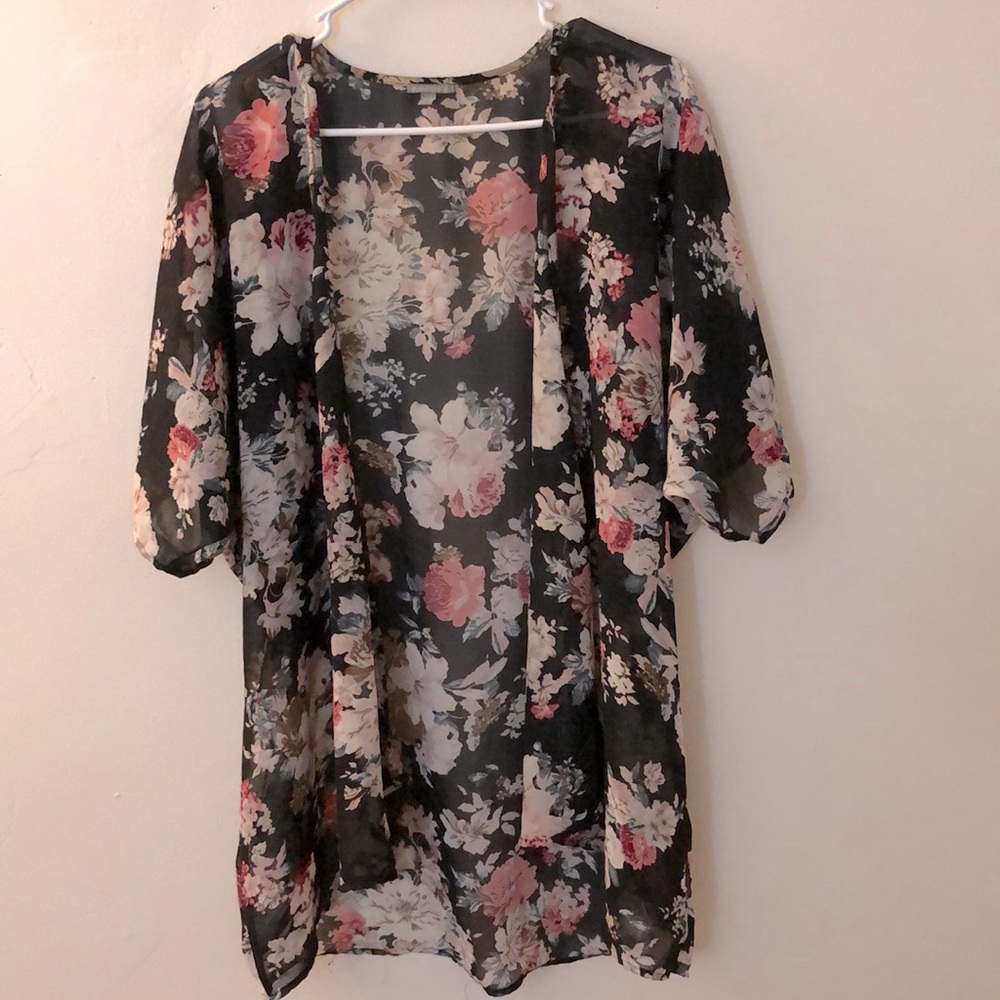 Charlotte Russe Black and Floral Kimono size M